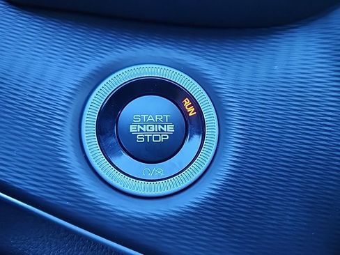 New 2025 Jeep Grand Cherokee Laredo X w/ Luxury Tech Group I image 29