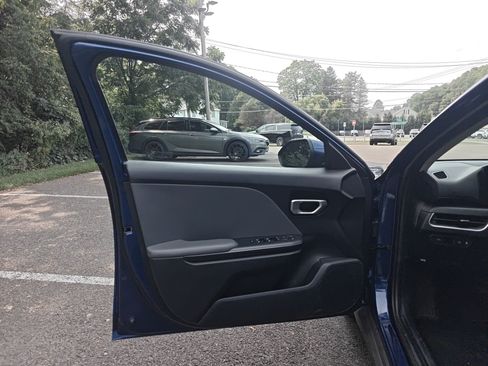 Used 2025 Kia K4 FWD image 14