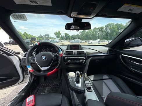 Used 2018 BMW 330i Sedan RWD image 5