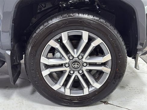 Certified 2025 Toyota 4Runner Limited image 22