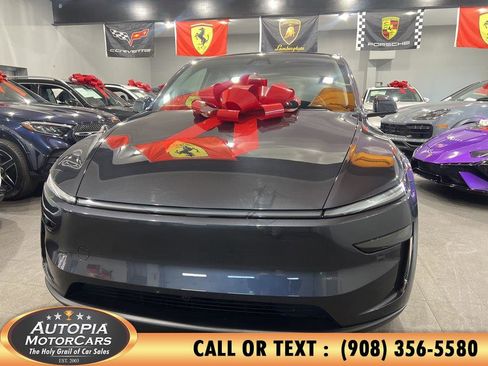 Used 2026 Tesla Model Y 2WD image 1