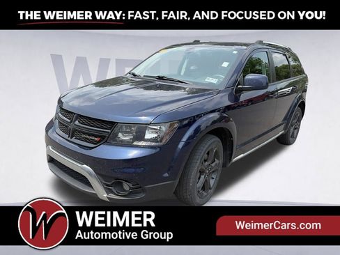 Used 2019 Dodge Journey Crossroad w/ Nav & Sun Group AWD/4WD image 1