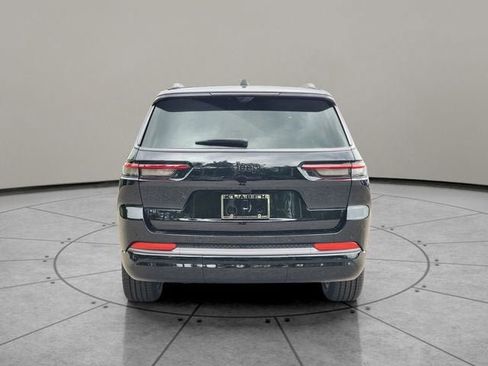 New 2026 Jeep Grand Cherokee L Limited AWD/4WD image 11