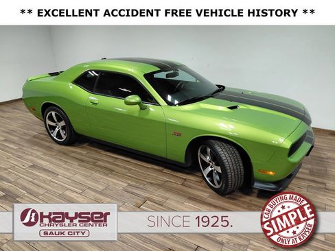 Used 2011 Dodge Challenger SRT8 w/ Green w/Envy Group RWD image 10