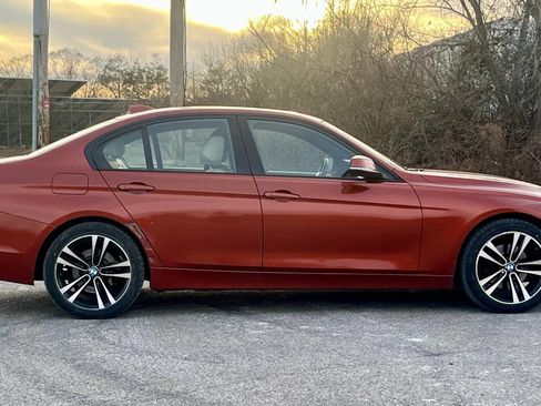 Used 2018 BMW 330i xDrive Sedan w/ Premium Package image 6