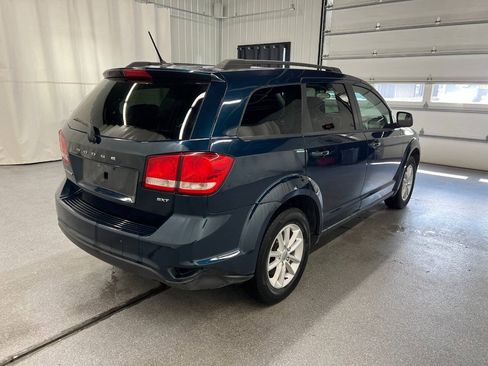 Used 2014 Dodge Journey SXT w/ Flexible Seating Group FWD image 4