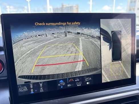 Used 2025 Toyota 4Runner TRD Off-Road Premium image 17