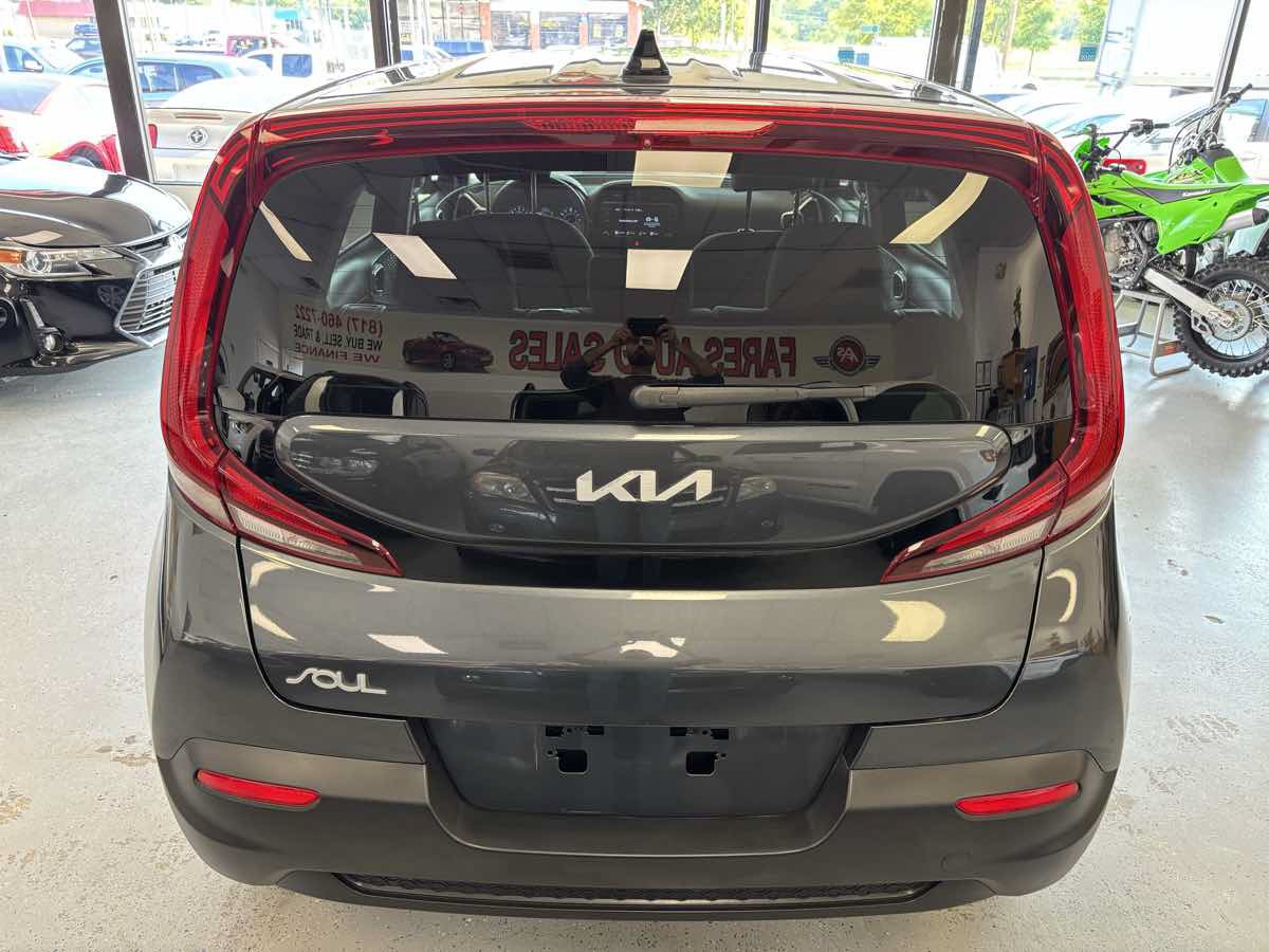 Used 2022 Kia Soul LX FWD image 48