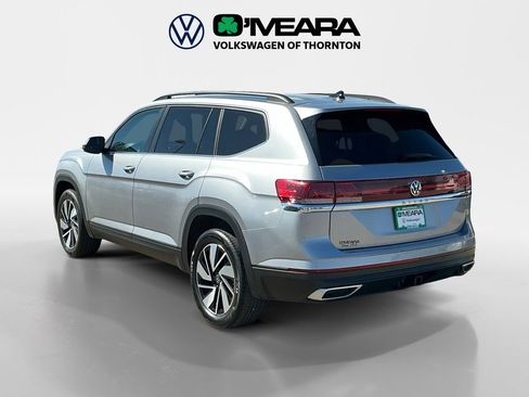 Used 2025 Volkswagen Atlas SE AWD/4WD image 3
