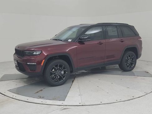 New 2025 Jeep Grand Cherokee Limited image 7