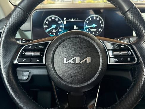 Used 2024 Kia Seltos SX w/ SX Sunroof Package AWD/4WD image 32