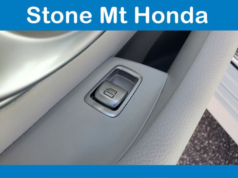 Used 2021 Mercedes-Benz E 350 Sedan image 13