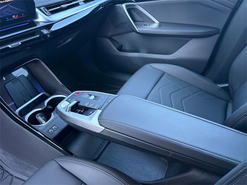 Used 2025 BMW X1 xDrive28i w/ Technology Package image 17