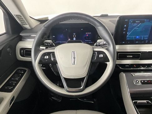 Used 2025 Lincoln Aviator 2WD w/ Equipment Group 101A image 11