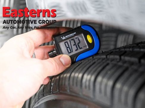 Used 2021 Toyota Prius Prime LE image 25