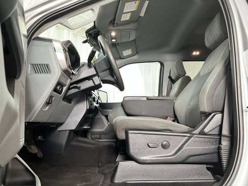 Used 2023 Ford F150 XLT AWD/4WD image 11