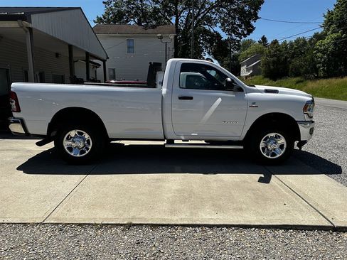 Used 2022 RAM 3500 Tradesman AWD/4WD image 5
