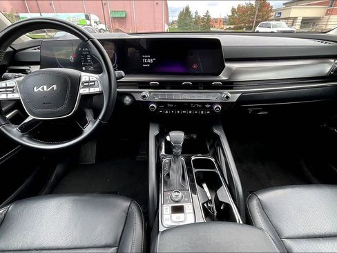 Used 2023 Kia Telluride LX image 14