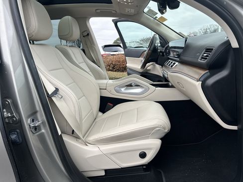 Used 2022 Mercedes-Benz GLS 450 4MATIC image 35