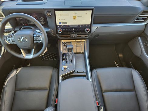 Certified 2025 Lexus GX 550 image 32