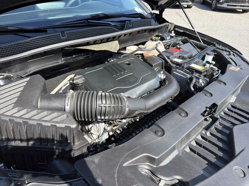 Used 2025 Chevrolet Blazer LT FWD image 22