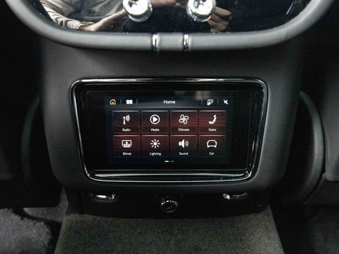 Certified 2025 Bentley Bentayga AWD/4WD image 61