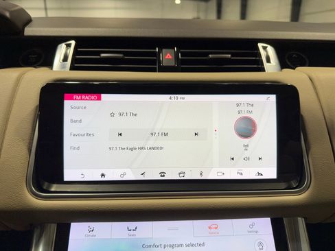 Used 2020 Land Rover Range Rover Sport SE image 41