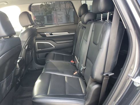 Used 2022 Kia Telluride LX image 13