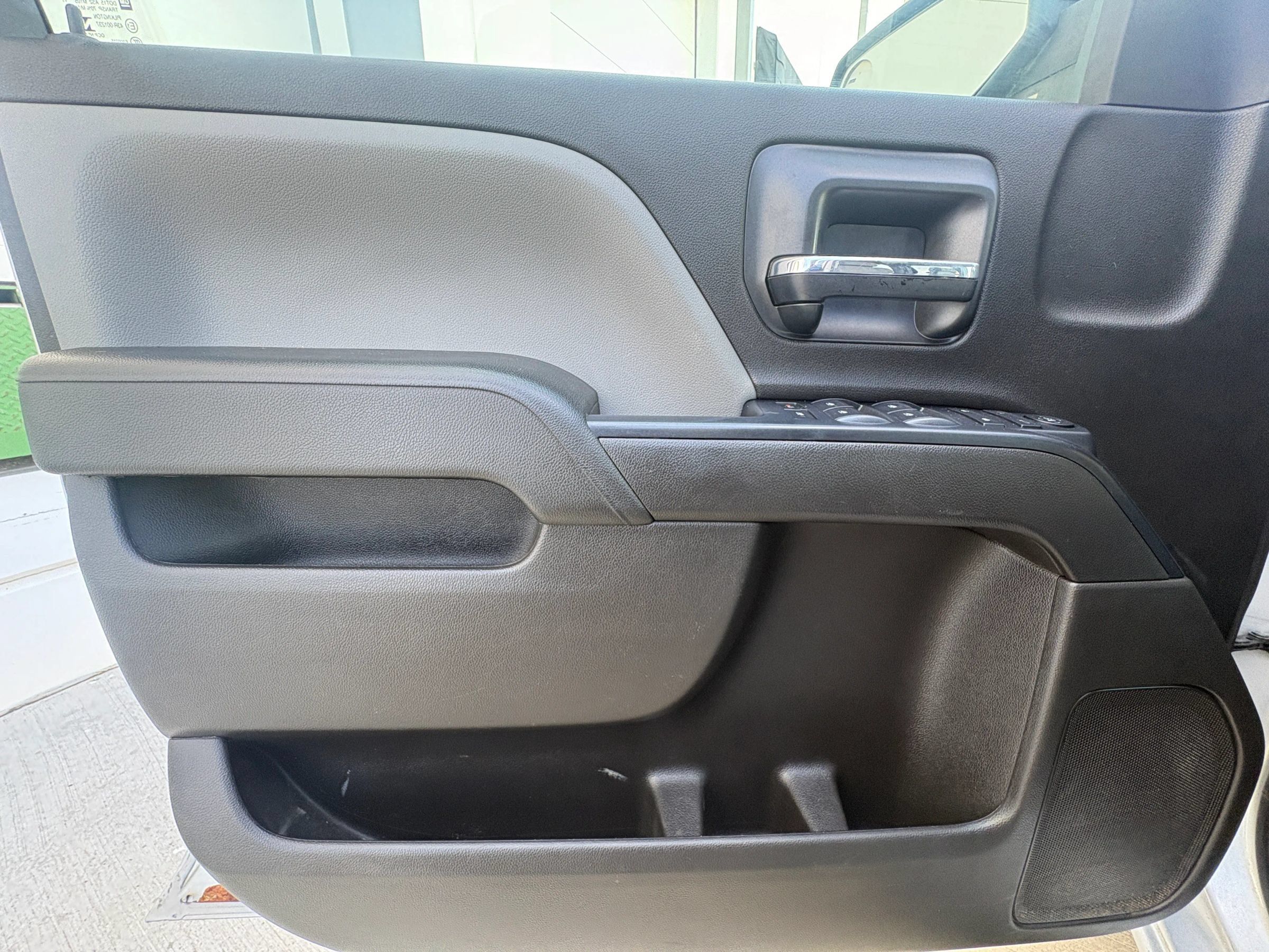 Used 2016 Chevrolet Silverado 1500 Custom w/ Custom Convenience Package RWD image 22