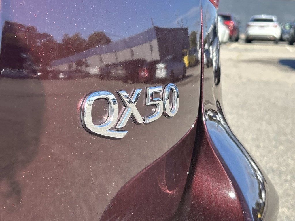 Used 2017 INFINITI QX50 AWD w/ Technology Package image 12