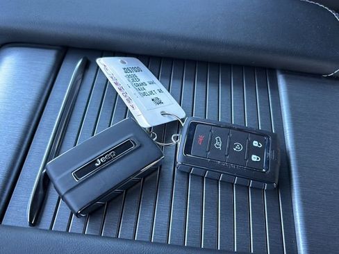 New 2026 Jeep Grand Wagoneer 4WD image 44