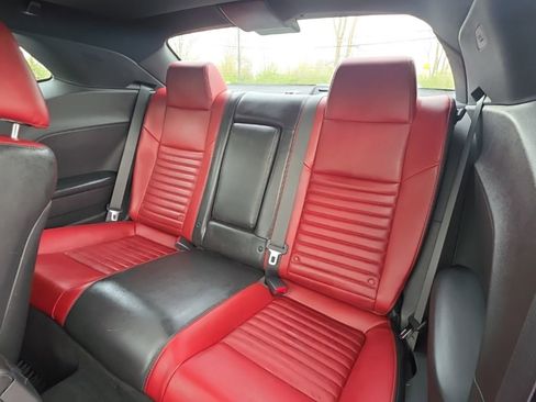 Used 2014 Dodge Challenger SXT Plus image 27