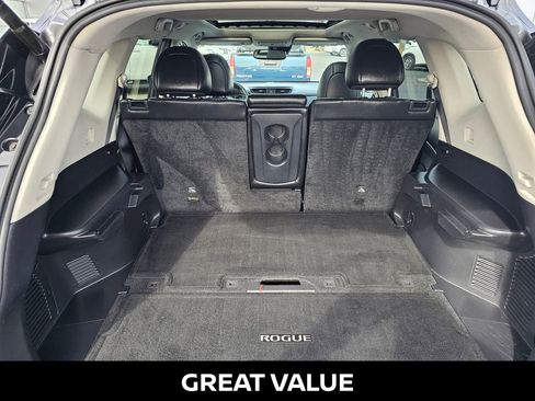 Used 2017 Nissan Rogue SL w/ SL Premium Package image 11