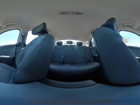 Used 2025 Kia K4 FWD image 42