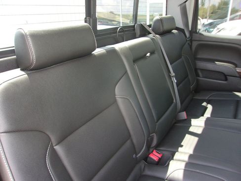 Used 2018 GMC Sierra 1500 SLT AWD/4WD image 17