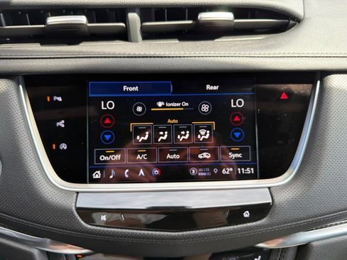 Used 2024 Cadillac XT5 Sportv w/ Technology Package AWD/4WD image 15