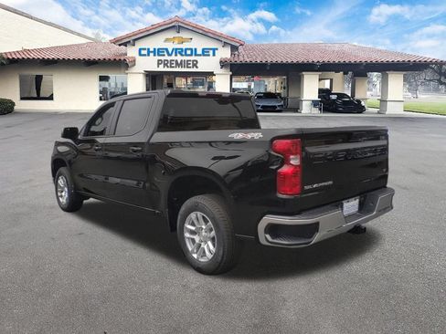 Used 2023 Chevrolet Silverado 1500 LT AWD/4WD image 6