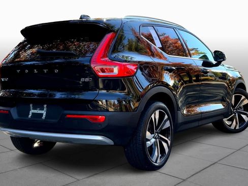 Used 2024 Volvo XC40 B5 Plus w/ Protection Package Premier image 12