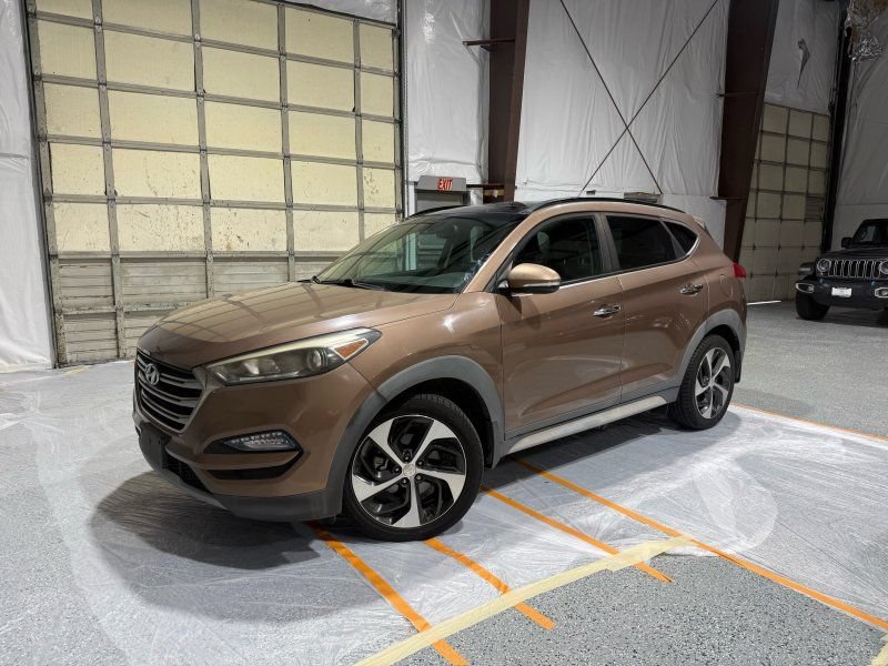 Used 2017 Hyundai Tucson Limited w/ Limited Ultimate Package 03 FWD image 1