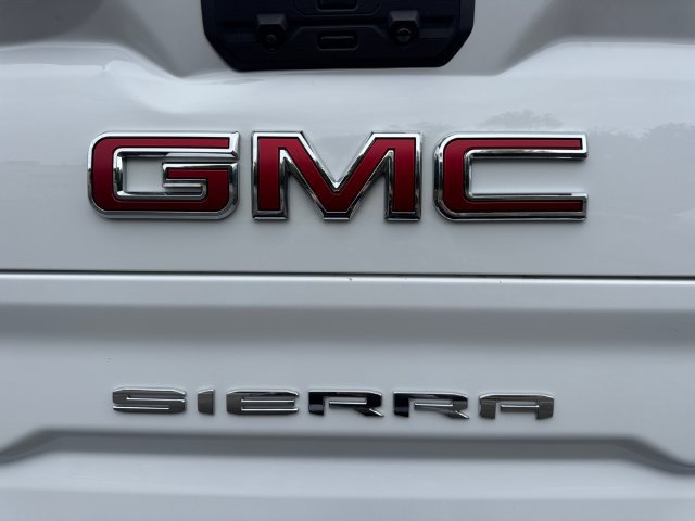 Used 2024 GMC Sierra 1500 SLT w/ SLT Premium Plus Package AWD/4WD image 4