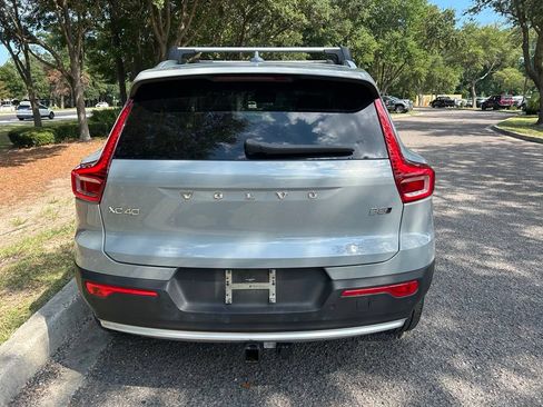Used 2025 Volvo XC40 B5 Core w/ Protection Package Premier AWD/4WD image 7