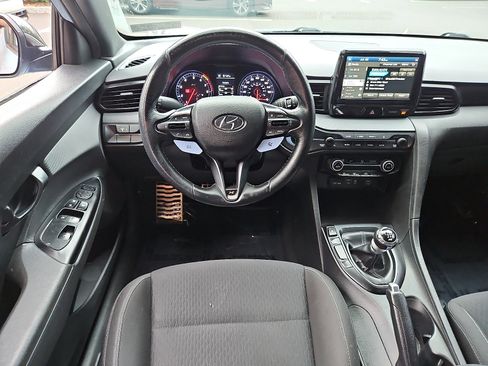 Used 2020 Hyundai Veloster N w/ Performance Package FWD image 11