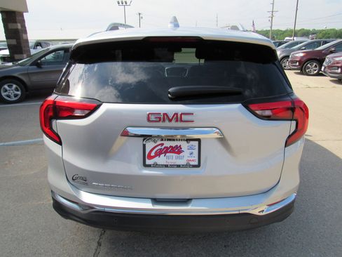 Used 2019 GMC Terrain SLT w/ Preferred Package image 7