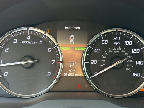 Used 2020 Acura MDX w/ Technology Package AWD/4WD image 18
