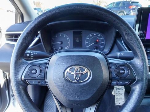 Used 2023 Toyota Corolla LE image 13