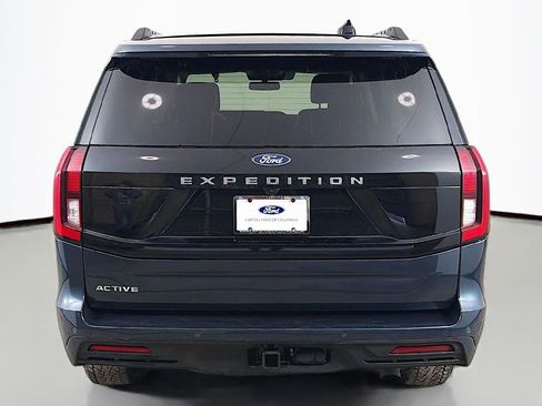 Used 2025 Ford Expedition Active image 13