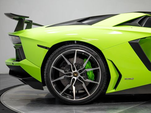 Used 2015 Lamborghini Aventador LP 700-4 image 16