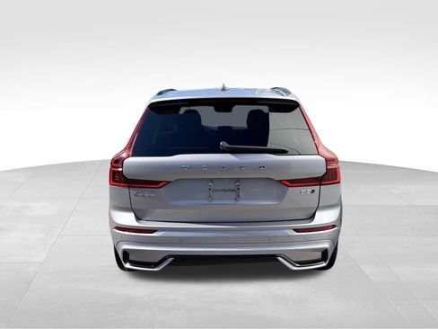 New 2026 Volvo XC60 B5 Plus w/ Climate Package image 5