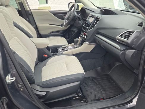 Certified 2023 Subaru Forester Premium AWD/4WD image 7