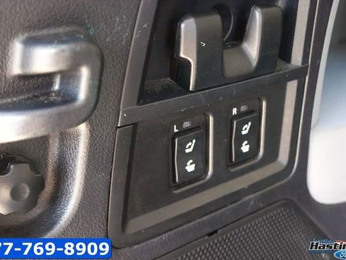 Used 2016 Toyota Sequoia Platinum AWD/4WD image 18